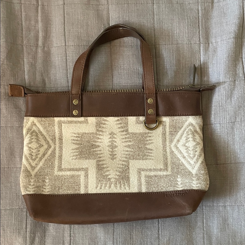 Pendleton Brown and Cream Patterned Tote